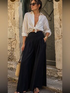 Anthropologie Black Wide-Leg High-Waist Pants. Palazzo pant w/ pockets